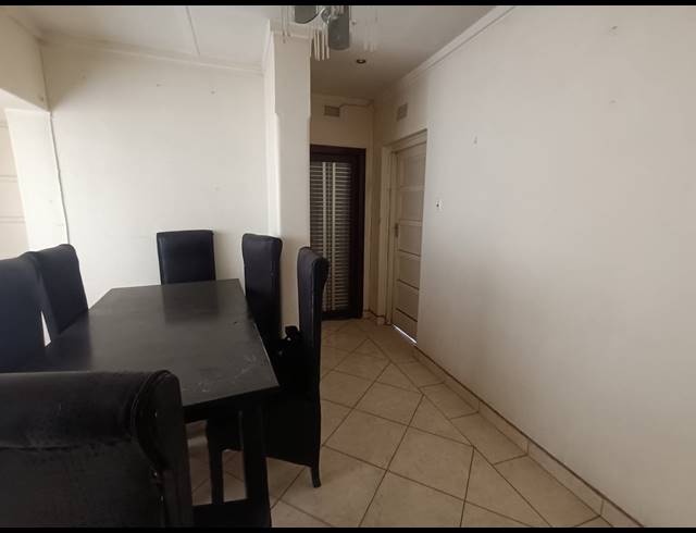3 BEDROOM HOUSE FOR SALE IN VANDERBIJLPARK CE 2